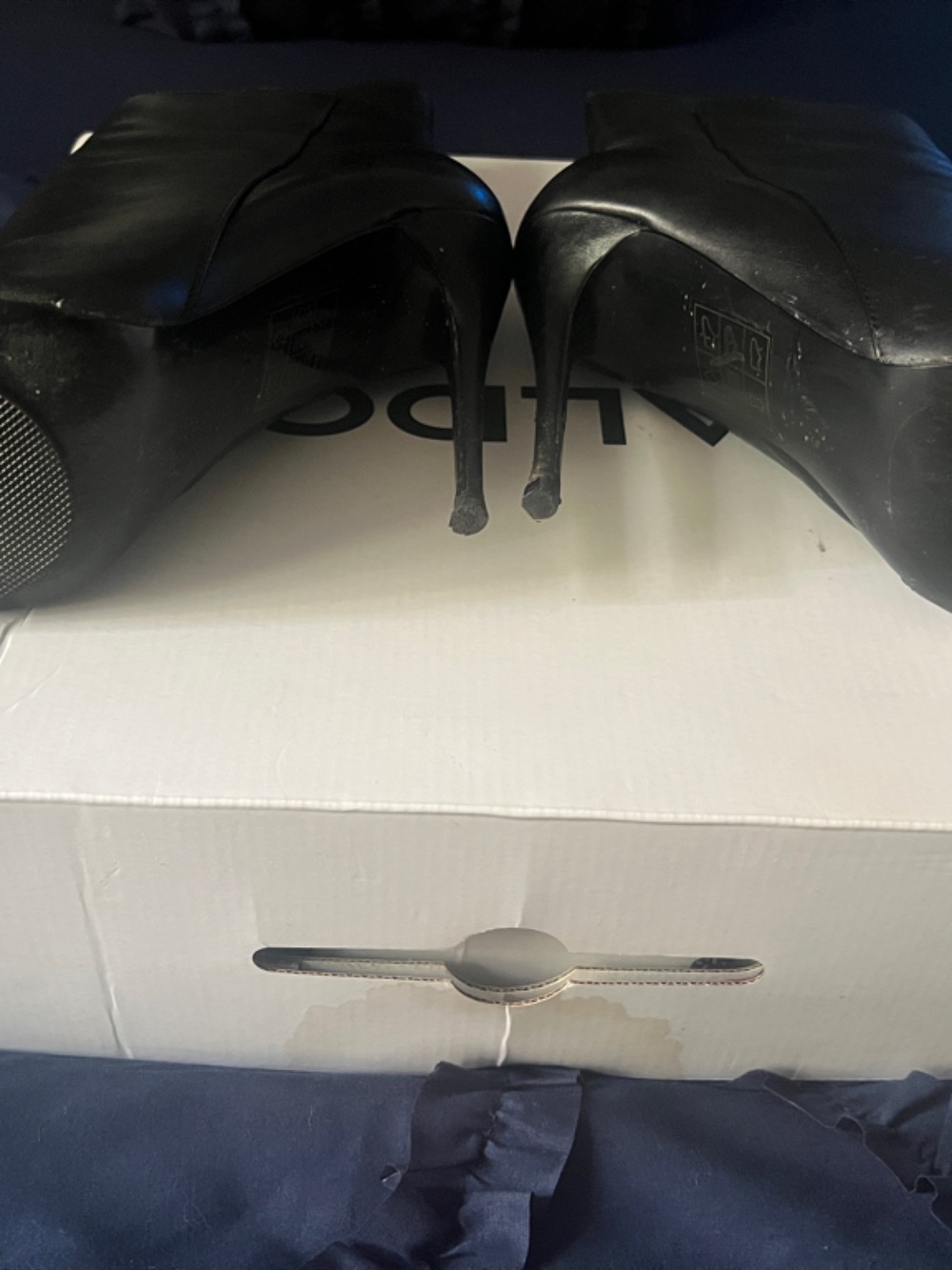 Aldo Black Pointed Toe Stiletto Ankle Boots - Picture 4 of 7